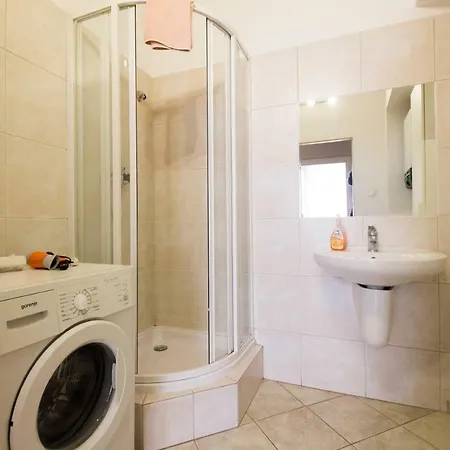 Lucky - Swidnicka Old Town Daire